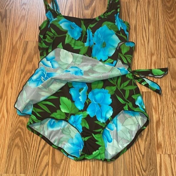 Maxine Vintage Swimsuit, modest, teal, green, brown, 12 - Picture 4 of 9